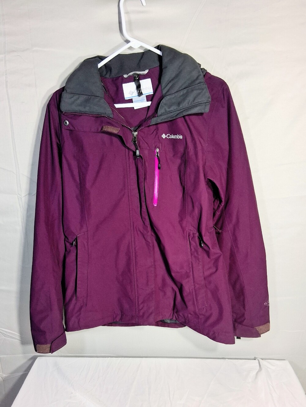 Women's Columbia Med. Alpine Action Hooded Faux Fur Omni-Tech Backcountry Jacket